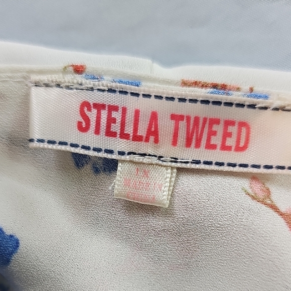 Stella‎ Tweed Blue and Cream Floral Blouse - Picture 2 of 10
